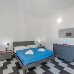 Casa Laura Semesterbostad Genua