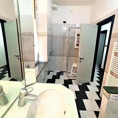 Casa Laura Γένοβα