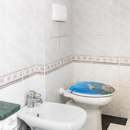 Casa Laura Сasa de vacaciones Génova