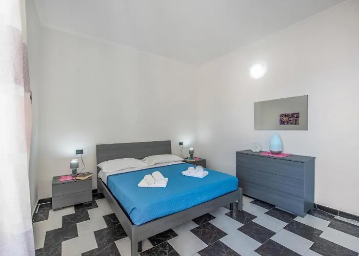 Casa Laura Semesterbostad Genua